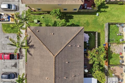 Adosado en venta en Cutler Bay, Florida, 2 dormitorios, 135.45 m2 № 2154261 - foto 9