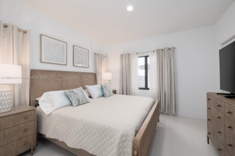 Casa en alquiler en Florida City, Florida, 5 dormitorios, 176.7 m2 № 1979364 - foto 15