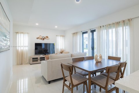 Casa en alquiler en Florida City, Florida, 5 dormitorios, 176.7 m2 № 1979364 - foto 6