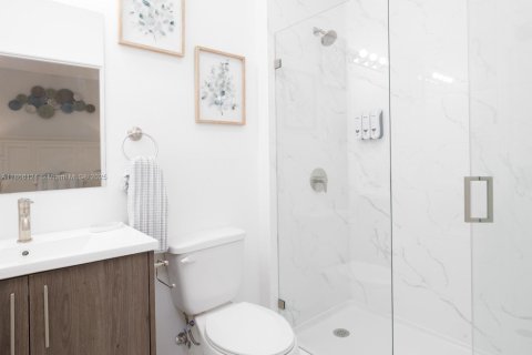 Casa en alquiler en Florida City, Florida, 5 dormitorios, 176.7 m2 № 1979364 - foto 12