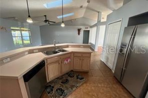 Casa en alquiler en Palm Coast, Florida, 4 dormitorios, 207.73 m2 № 1866124 - foto 4