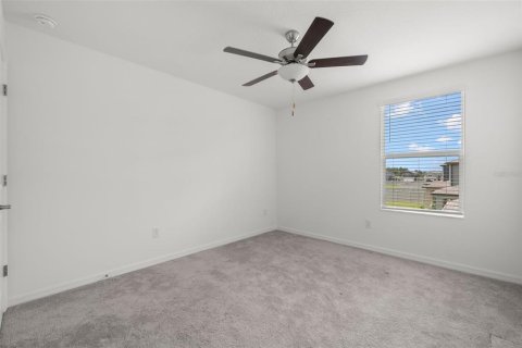 Villa ou maison à louer à Zephyrhills, Floride: 5 chambres, 221.94 m2 № 2388719 - photo 13