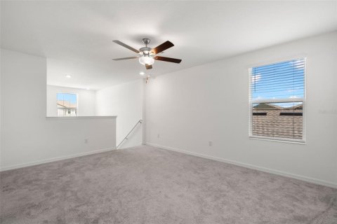 Villa ou maison à louer à Zephyrhills, Floride: 5 chambres, 221.94 m2 № 2388719 - photo 19