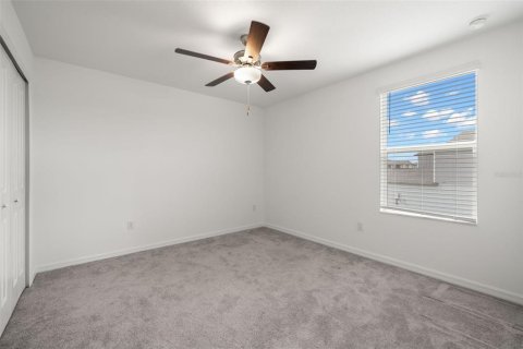 Villa ou maison à louer à Zephyrhills, Floride: 5 chambres, 221.94 m2 № 2388719 - photo 21