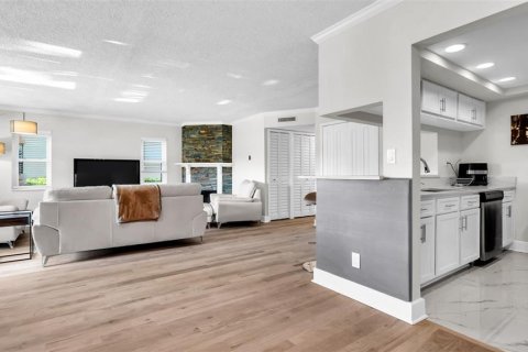 Condominio en alquiler en Largo, Florida, 2 dormitorios, 130.06 m2 № 1808423 - foto 7