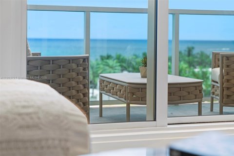 Condo in Miami Beach, Florida, 3 bedrooms  № 2022974 - photo 10