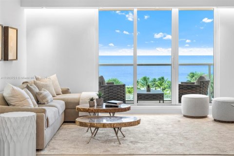 Condo in Miami Beach, Florida, 3 bedrooms  № 2022974