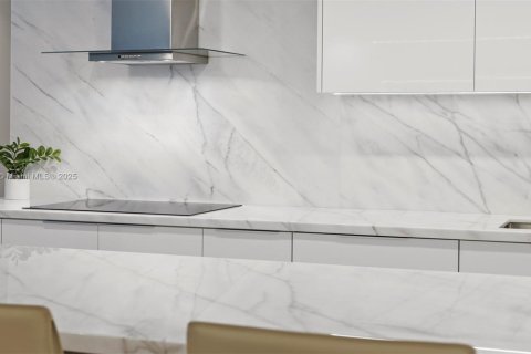 Condo in Miami Beach, Florida, 3 bedrooms  № 2022974 - photo 15