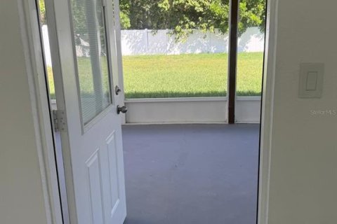 House in Saint Petersburg, Florida 3 bedrooms, 115.85 sq.m. № 2208870 - photo 30