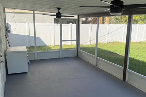 House in Saint Petersburg, Florida 3 bedrooms, 115.85 sq.m. № 2208870 - photo 29