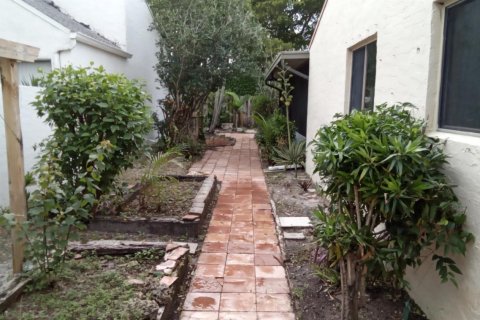 House in Delray Beach, Florida 2 bedrooms, 118.26 sq.m. № 805337 - photo 1