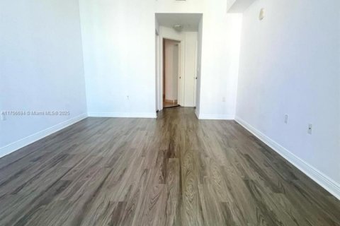 Copropriété à louer à Hallandale Beach, Floride: 1 chambre, 85.47 m2 № 1698866 - photo 9