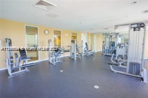Copropriété à louer à Hallandale Beach, Floride: 1 chambre, 85.47 m2 № 1698866 - photo 23