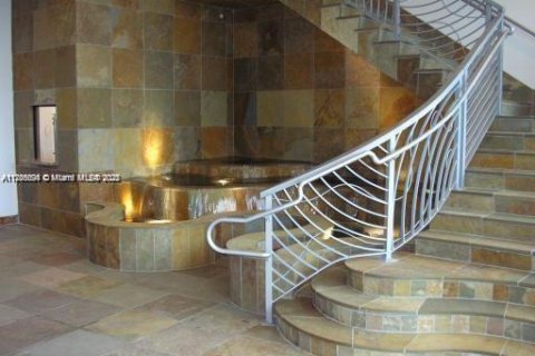 Copropriété à louer à Hallandale Beach, Floride: 1 chambre, 85.47 m2 № 1698866 - photo 21