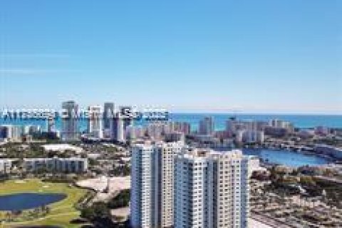 Copropriété à louer à Hallandale Beach, Floride: 1 chambre, 85.47 m2 № 1698866 - photo 17