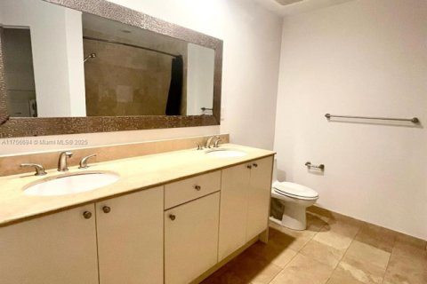 Copropriété à louer à Hallandale Beach, Floride: 1 chambre, 85.47 m2 № 1698866 - photo 10