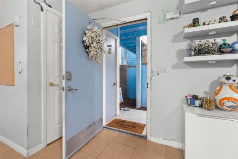 Купить кондоминиум в Киссимми, Флорида 6 комнат, 119.57м2, № 1534020 - фото 4