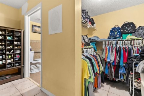 Купить кондоминиум в Киссимми, Флорида 6 комнат, 119.57м2, № 1534020 - фото 11