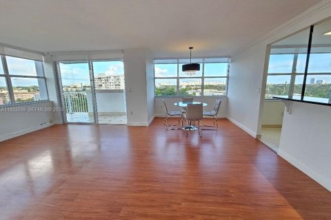 Copropriété à louer à Miami, Floride: 2 chambres, 119.19 m2 № 1991173 - photo 22