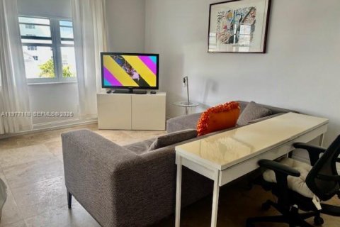 Condo in Miami Beach, Florida  № 2041979 - photo 3