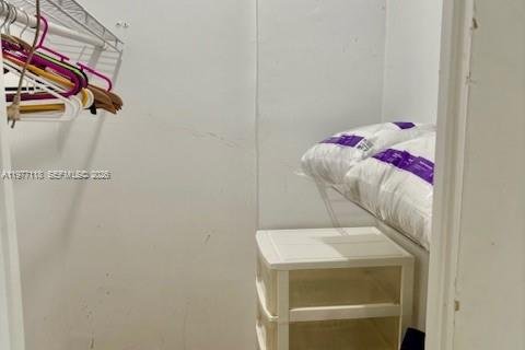 Condo in Miami Beach, Florida  № 2041979 - photo 10