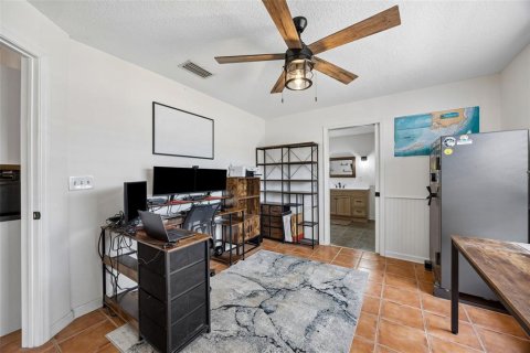 House in Palatka, Florida 3 bedrooms, 235.97 sq.m. № 2210772 - photo 27