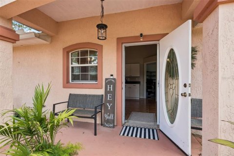 House in Palatka, Florida 3 bedrooms, 235.97 sq.m. № 2210772 - photo 4
