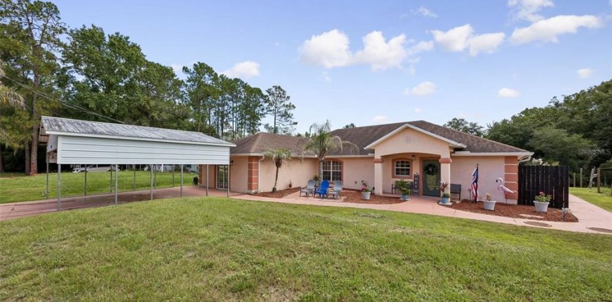 House in Palatka, Florida 3 bedrooms, 235.97 sq.m. № 2210772