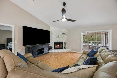 House in Palatka, Florida 3 bedrooms, 235.97 sq.m. № 2210772 - photo 6
