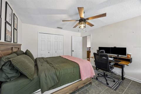 House in Palatka, Florida 3 bedrooms, 235.97 sq.m. № 2210772 - photo 24