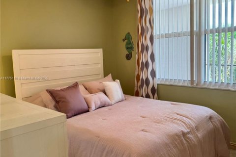 Copropriété à vendre à Lauderdale Lakes, Floride: 2 chambres, 89.19 m2 № 1958754 - photo 17