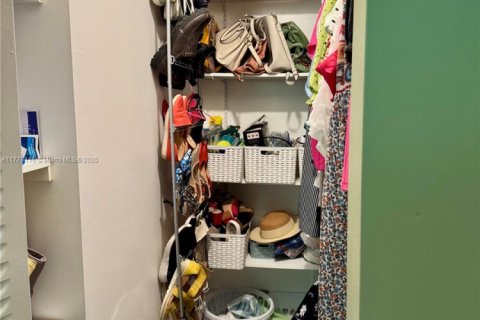 Copropriété à vendre à Lauderdale Lakes, Floride: 2 chambres, 89.19 m2 № 1958754 - photo 16