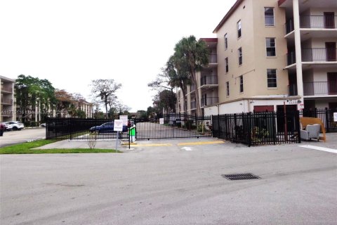 Copropriété à vendre à Lauderdale Lakes, Floride: 2 chambres, 89.19 m2 № 1958754 - photo 29