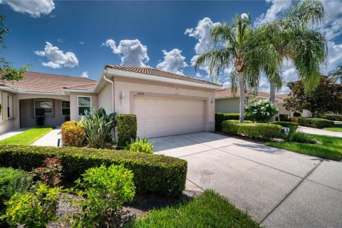 Casa en venta en Sarasota, Florida, 2 dormitorios, 147.9 m2 № 2200148 - foto 3