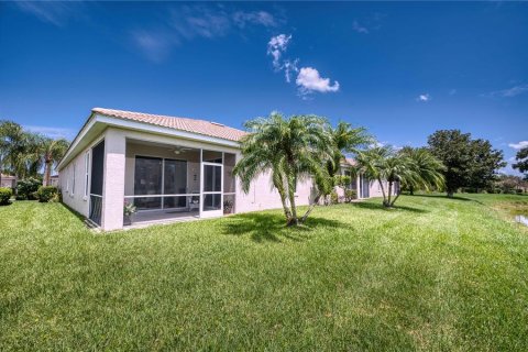 Casa en venta en Sarasota, Florida, 2 dormitorios, 147.9 m2 № 2200148 - foto 19