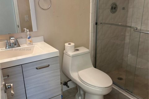 Copropriété à louer à Pompano Beach, Floride: 2 chambres, 102.19 m2 № 2062131 - photo 6