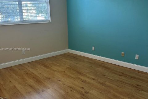 Copropriété à louer à Pompano Beach, Floride: 2 chambres, 102.19 m2 № 2062131 - photo 2
