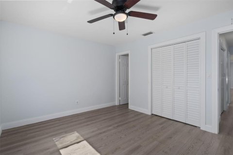 Casa en venta en Pinellas Park, Florida, 4 dormitorios, 128.02 m2 № 2419010 - foto 22