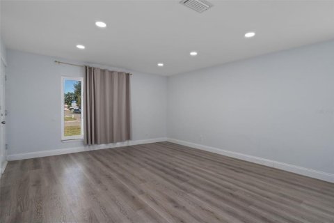 Casa en venta en Pinellas Park, Florida, 4 dormitorios, 128.02 m2 № 2419010 - foto 9