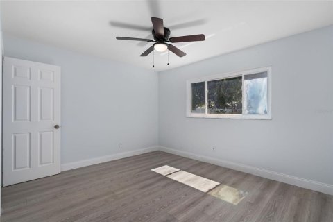 Casa en venta en Pinellas Park, Florida, 4 dormitorios, 128.02 m2 № 2419010 - foto 24