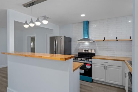 Casa en venta en Pinellas Park, Florida, 4 dormitorios, 128.02 m2 № 2419010 - foto 16