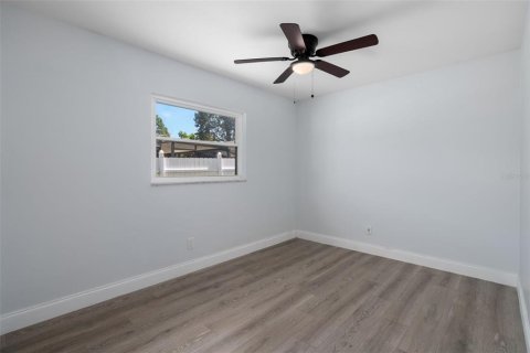Casa en venta en Pinellas Park, Florida, 4 dormitorios, 128.02 m2 № 2419010 - foto 26