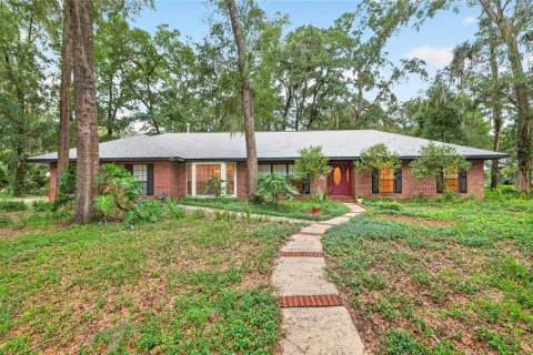 Villa ou maison à Gainesville, Floride 4 chambres, 238.39 m2 № 2349161