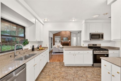 Villa ou maison à vendre à Gainesville, Floride: 4 chambres, 238.39 m2 № 2349161 - photo 3
