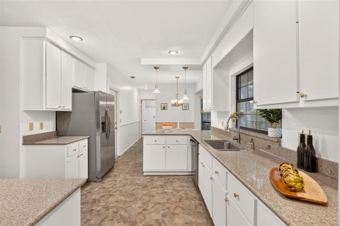 Villa ou maison à vendre à Gainesville, Floride: 4 chambres, 238.39 m2 № 2349161 - photo 15
