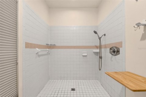 Villa ou maison à vendre à Gainesville, Floride: 4 chambres, 238.39 m2 № 2349161 - photo 25