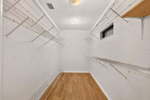 Villa ou maison à vendre à Gainesville, Floride: 4 chambres, 238.39 m2 № 2349161 - photo 23
