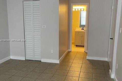 Condo in Miami, Florida, 1 bedroom № 2068835 - photo 5