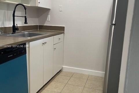 Condo in Miami, Florida, 1 bedroom № 2068835 - photo 4