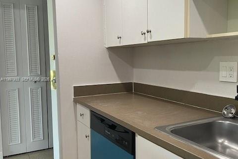 Condo in Miami, Florida, 1 bedroom № 2068835 - photo 3